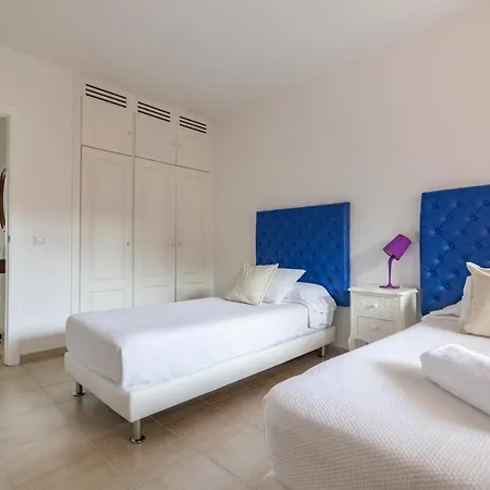 Canary Islands Holidays Apartment *